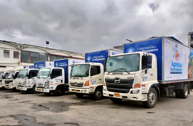 Gobernador Jorge Rey despliega 40 camiones para transportar cosechas de municipios afectados por el cierre de la vía al Llano